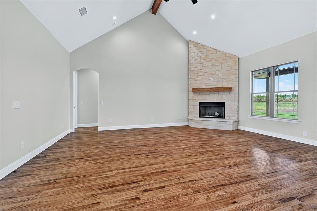 421 Schneider Road Sherman, TX 75090 - Photo 5 of 35