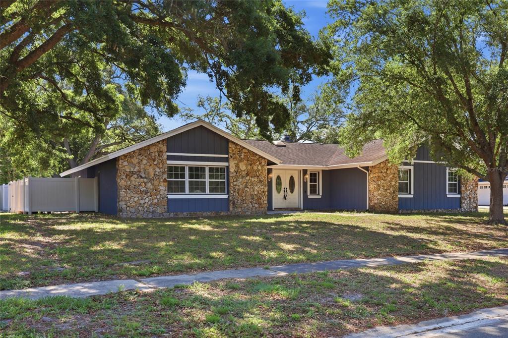 805 Leopard Trail Winter Springs, FL 32708 - Photo 2 of 28