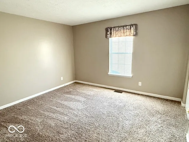 $1,300 | 837 Harlan Street, Plainfield, IN 46168