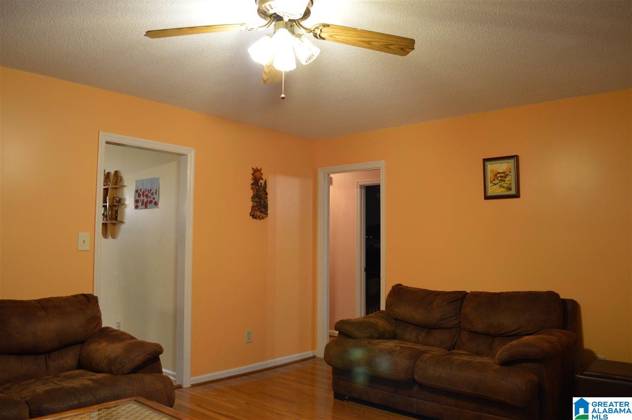 208 Dolphin Circle Alabaster, AL 35007 - Photo 7 of 25