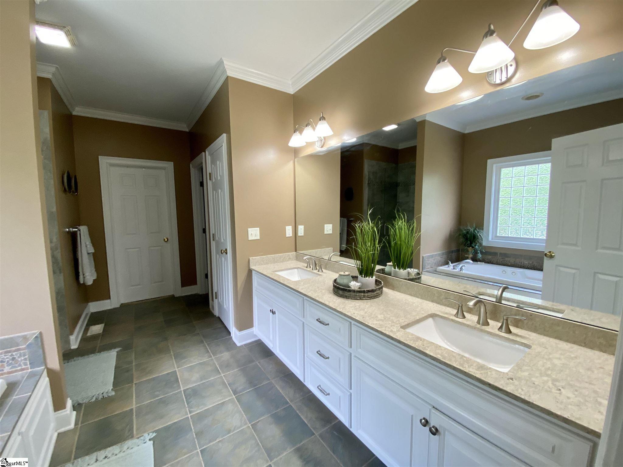 100 C-6-86G Anderson, SC 29621 - Photo 21 of 36 Gallery Image 21