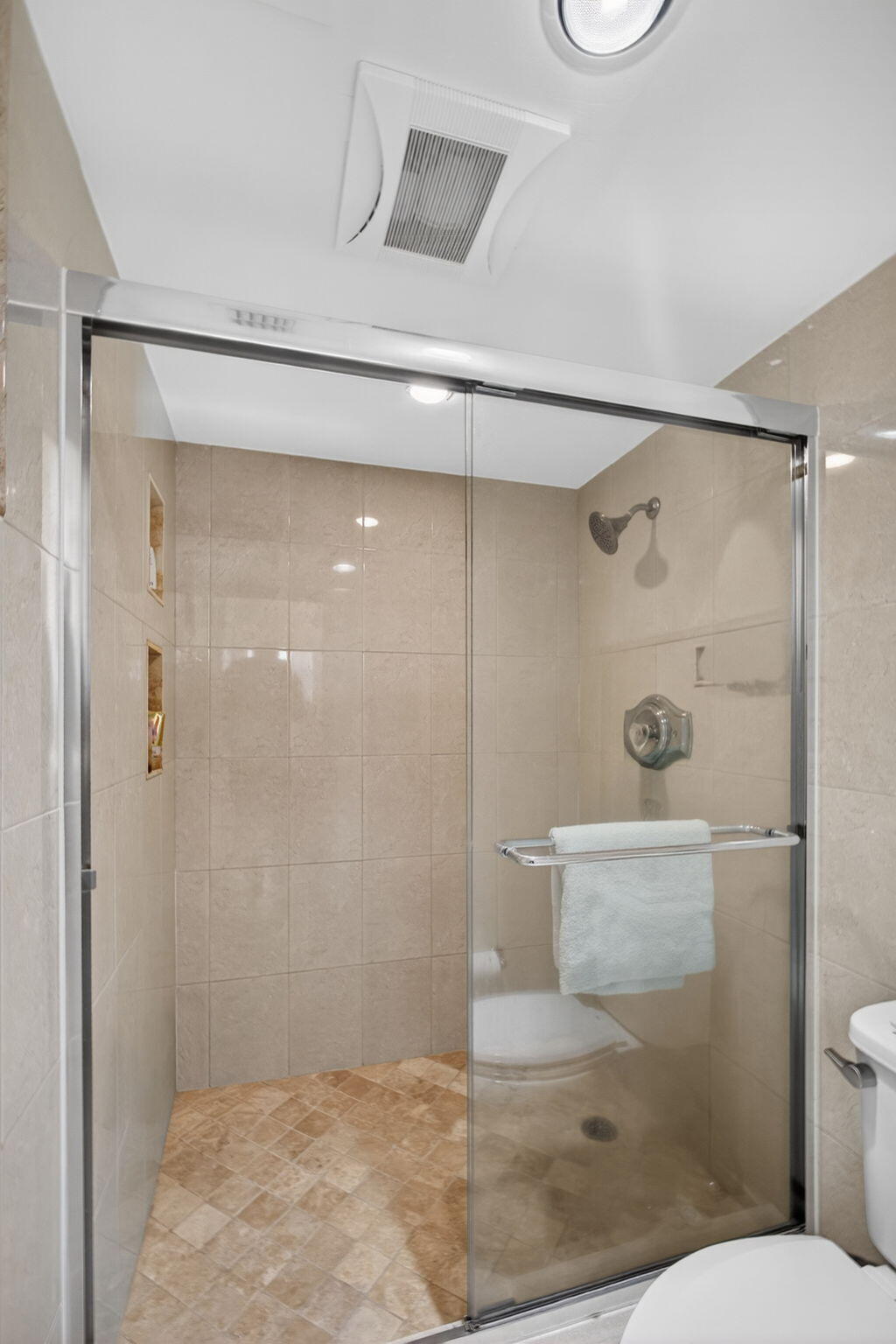 336 Golfview Road, Unit 414 North Palm Beach, FL 33408 - Photo 27 of 57 a bathroom with a shower and a toilet