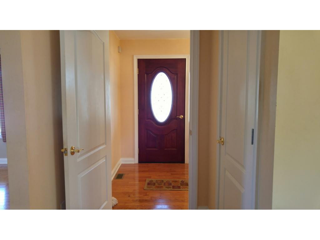 481 Old Stagecoach Road Jonesborough, TN 37659 - Photo 3 of 25 Photo 3