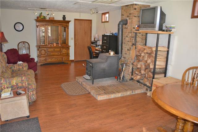 180 Taylor Road Dickson, TN 37055 - Photo 7 of 20 Den