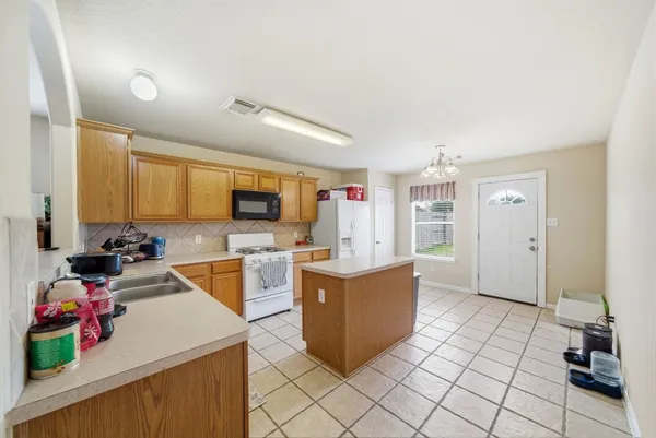 $279,900 | 20239 Evening Primrose Lane, Tomball, TX 77375