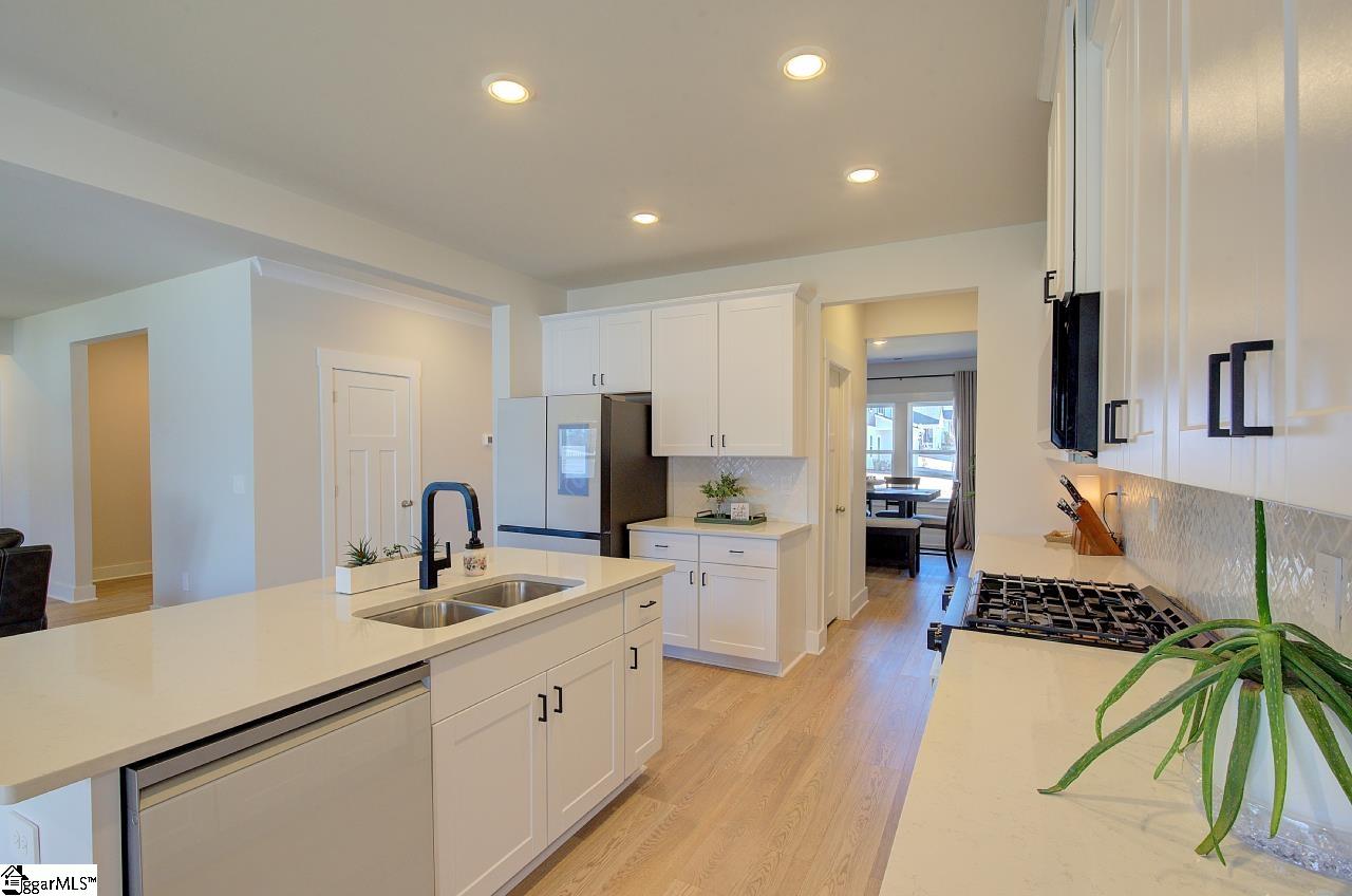 860 Burghley Circle Greer, SC 29651 - Photo 16 of 50