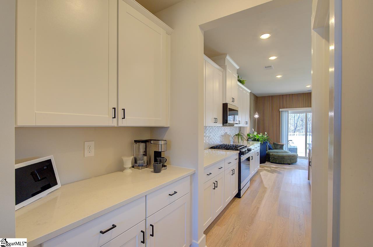 860 Burghley Circle Greer, SC 29651 - Photo 8 of 50