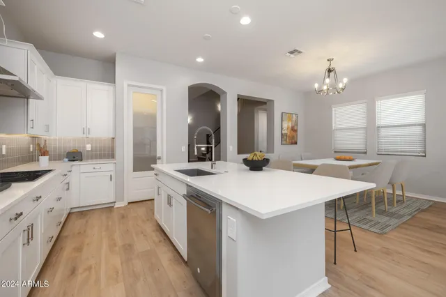 $702,312 | 20073 South 231st Street, Queen Creek, AZ 85142