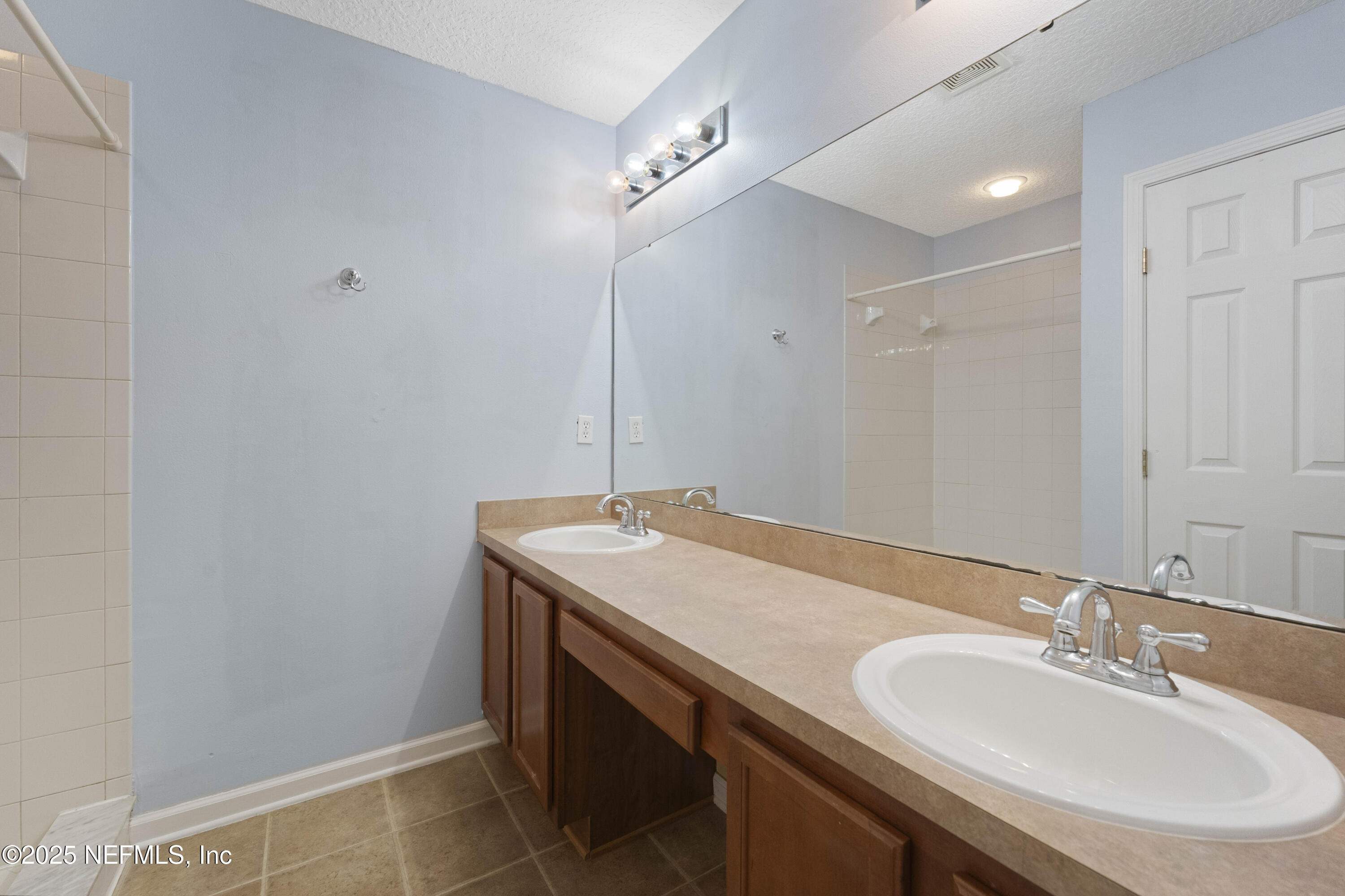 5260 Collins Road, Unit 1304 Jacksonville, FL 32244 - Photo 12 of 23 5260 Collins Rd Unit 1304 Edit-12