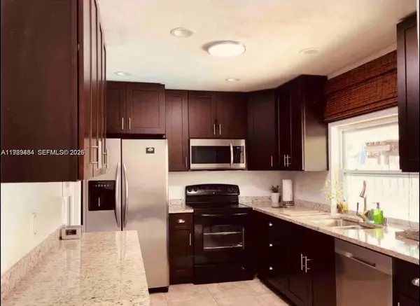 $3,800 | 9321 Northwest 14th Street, Pembroke Pines, FL 33024