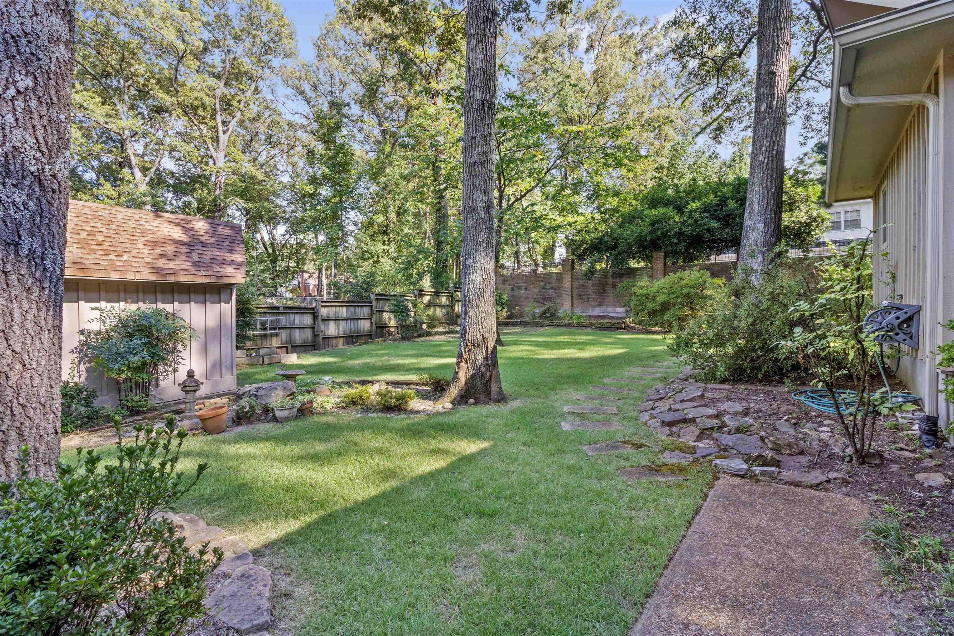 1994 Massey Road Memphis, TN 38119 - Photo 33 of 40