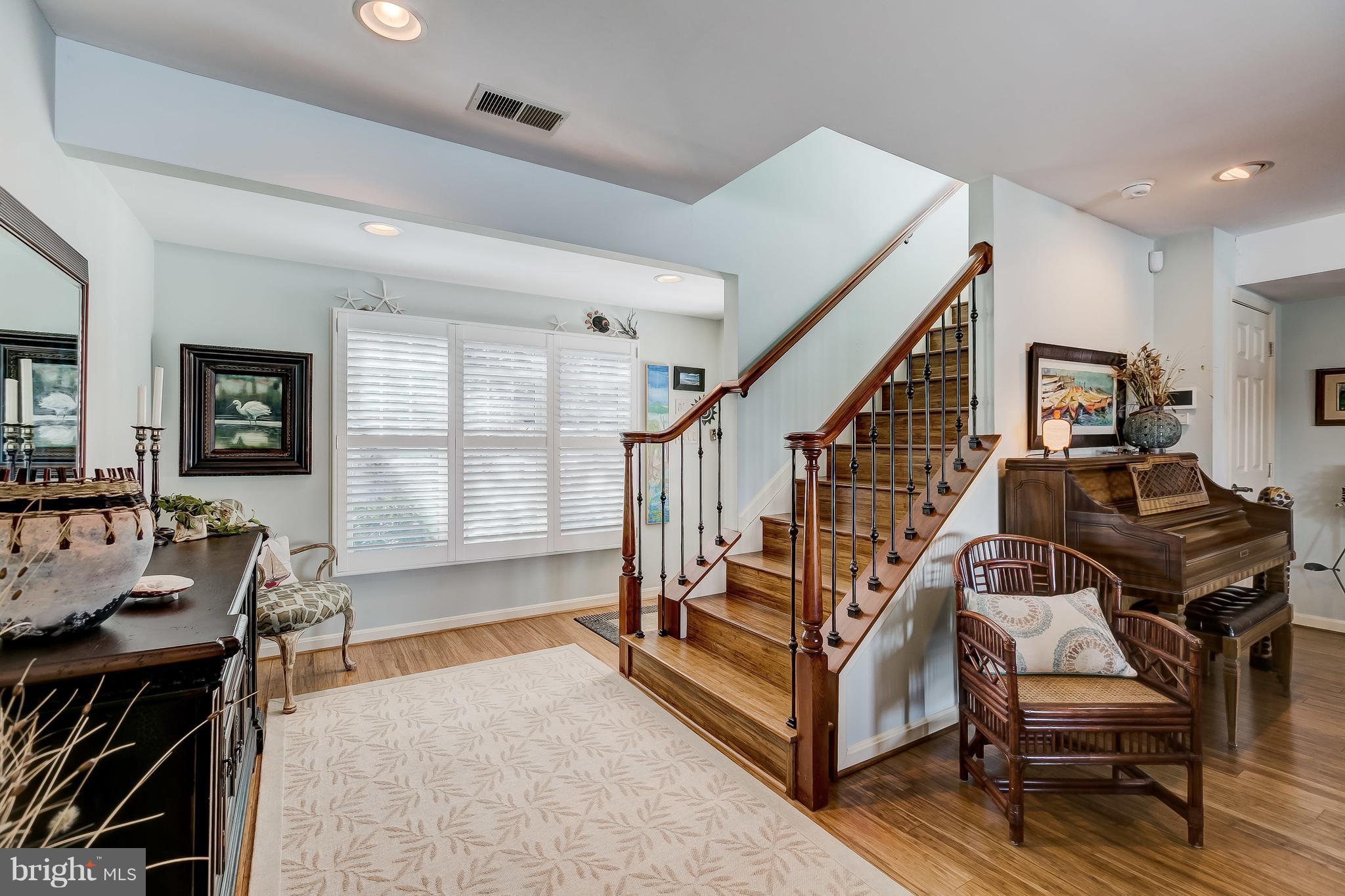 1216 Stumpfs Road Middle River, MD 21220 - Photo 3 of 30 Foyer