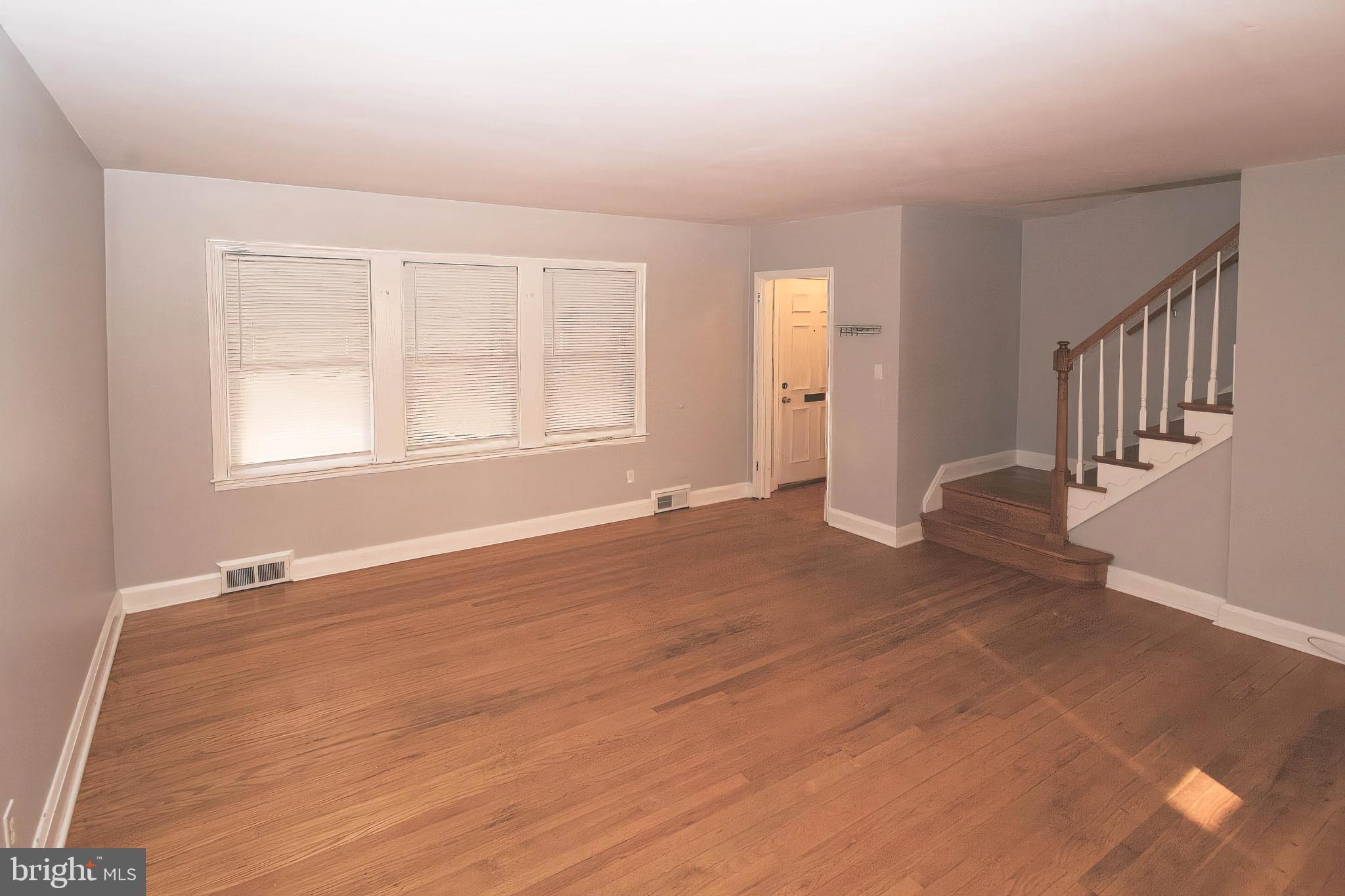 1828 Glen Ridge Road Towson, MD 21286 - Photo 5 of 35