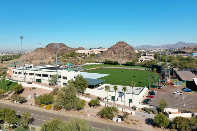 $899 | 15605 North 29th Street, Unit 3, Phoenix, AZ 85032