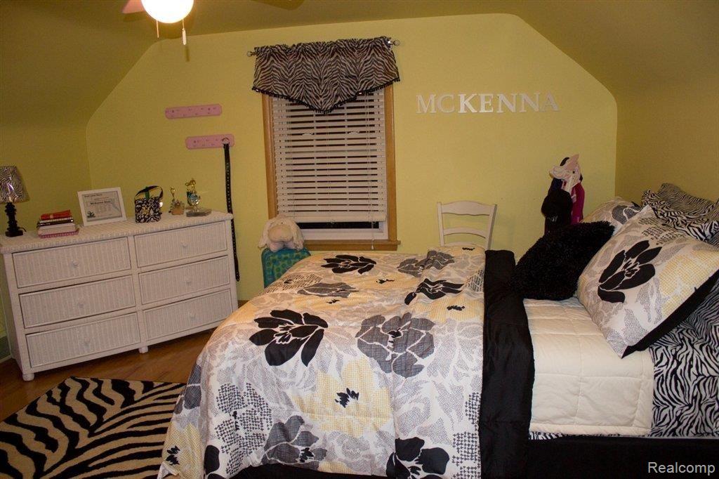 16949 22 Mile Road Macomb, MI 48044 - Photo 18 of 25 Bdrm 3 2nd Floor.jpg