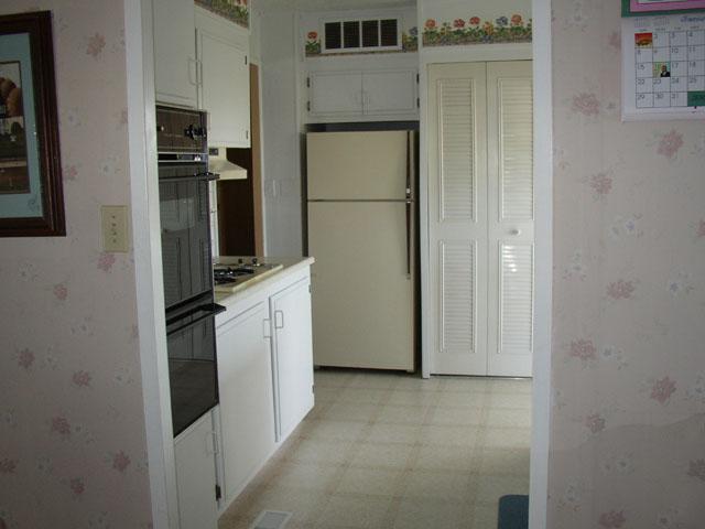 30 Winchester Canyon Road Goleta, CA 93117 - Photo 4 of 6 kitchen