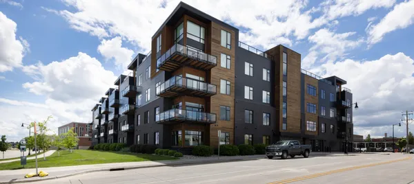 $989,000 | 200 4th Avenue North, Unit 405, Fargo, ND 58102