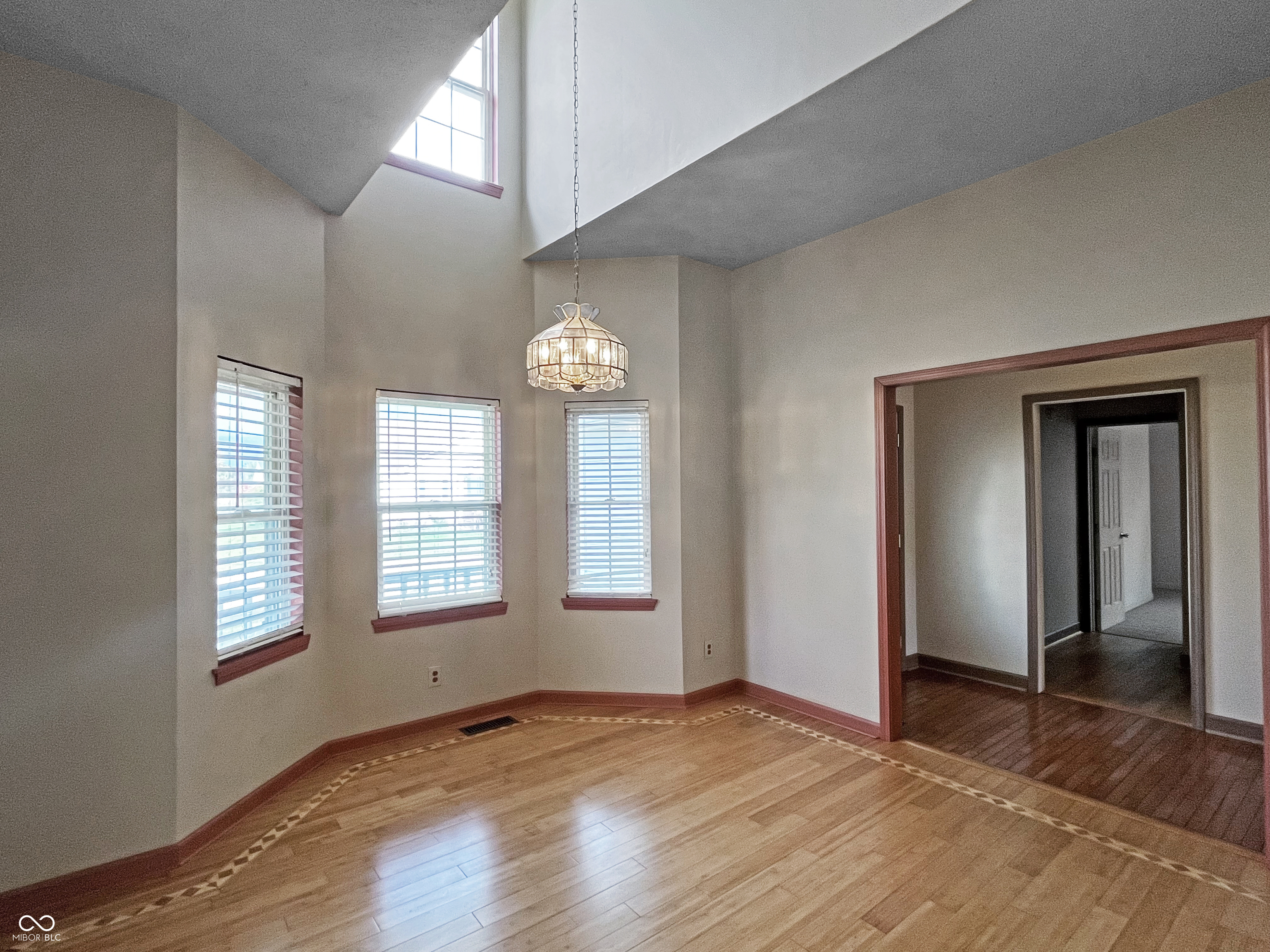 705 Chestnut Lane Brownsburg, IN 46112 - Photo 3 of 19