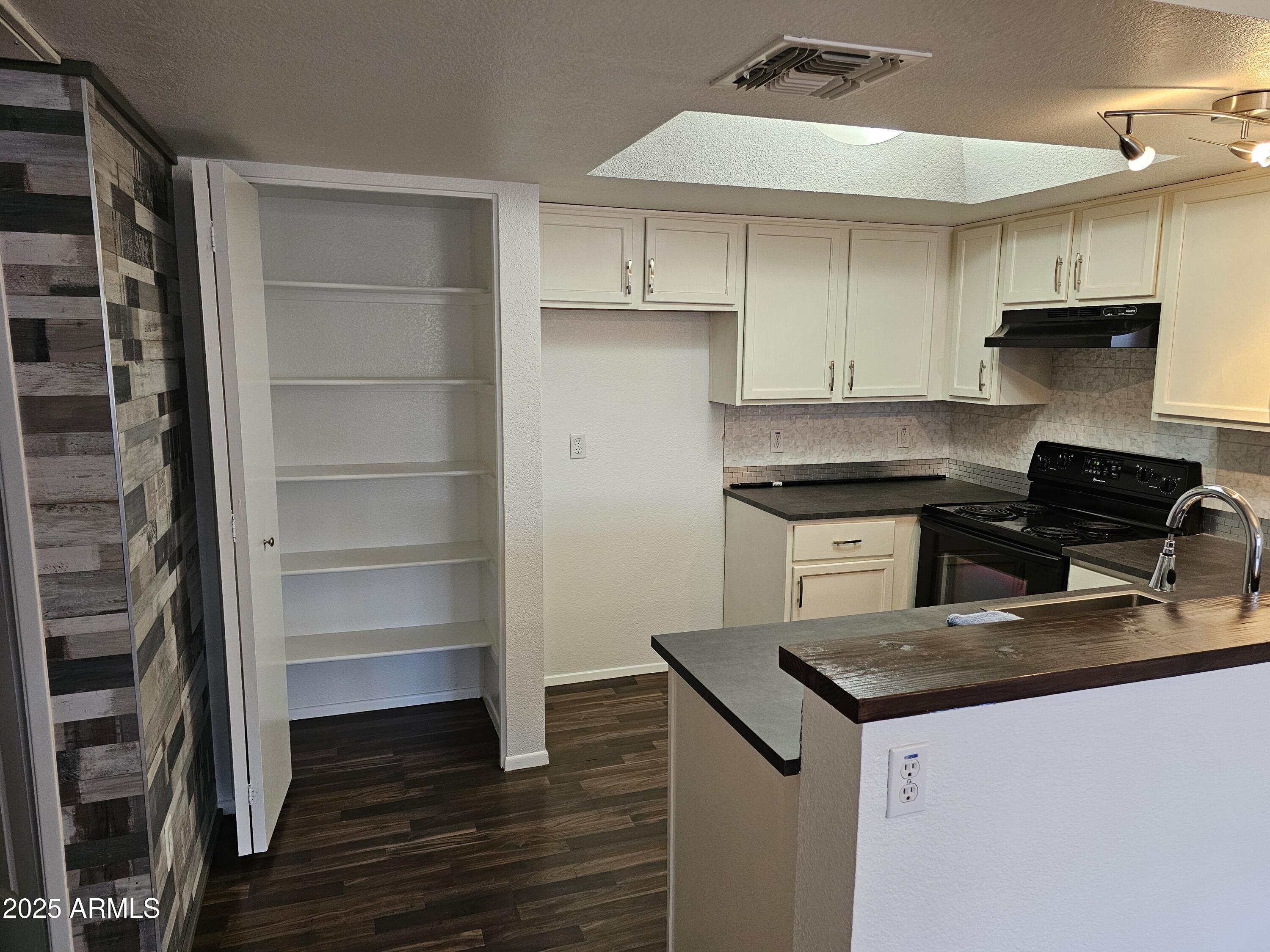 1720 East Thunderbird Road, Unit 2087 Phoenix, AZ 85022 - Photo 5 of 12 20250424_152205
