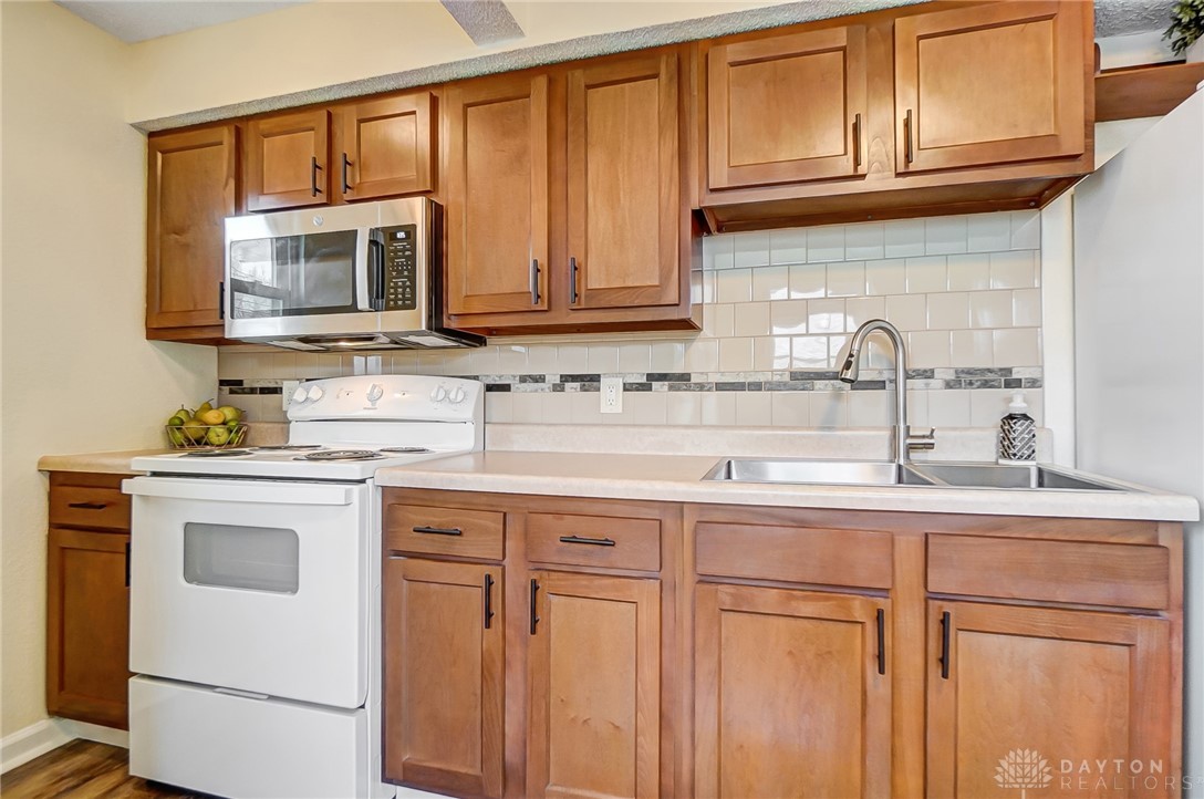 1713 Patterson Road Dayton, OH 45420 - Photo 11 of 44 Gallery Image 11