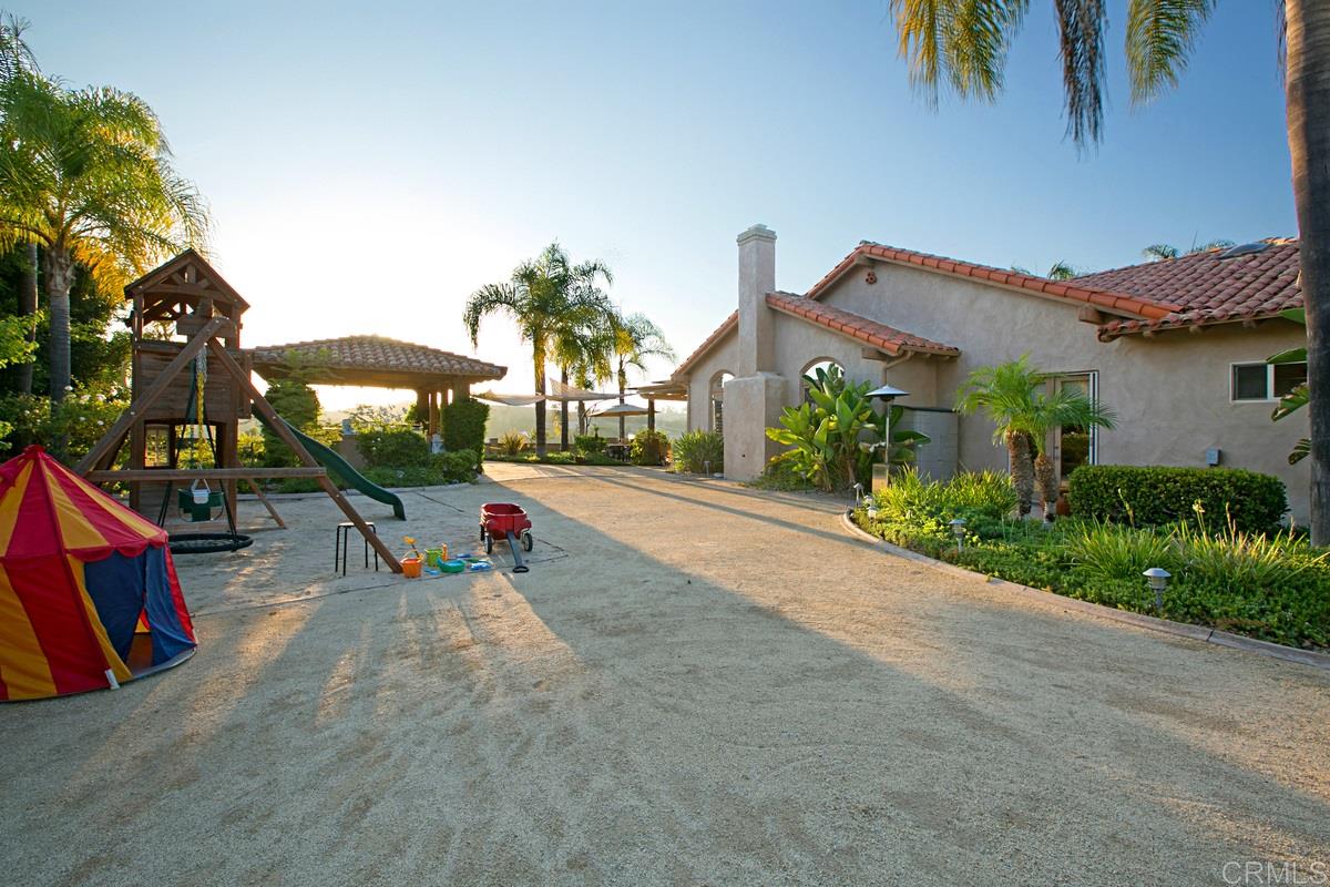 4127 Fallsbrae Road Fallbrook, CA 92028 - Photo 17 of 25