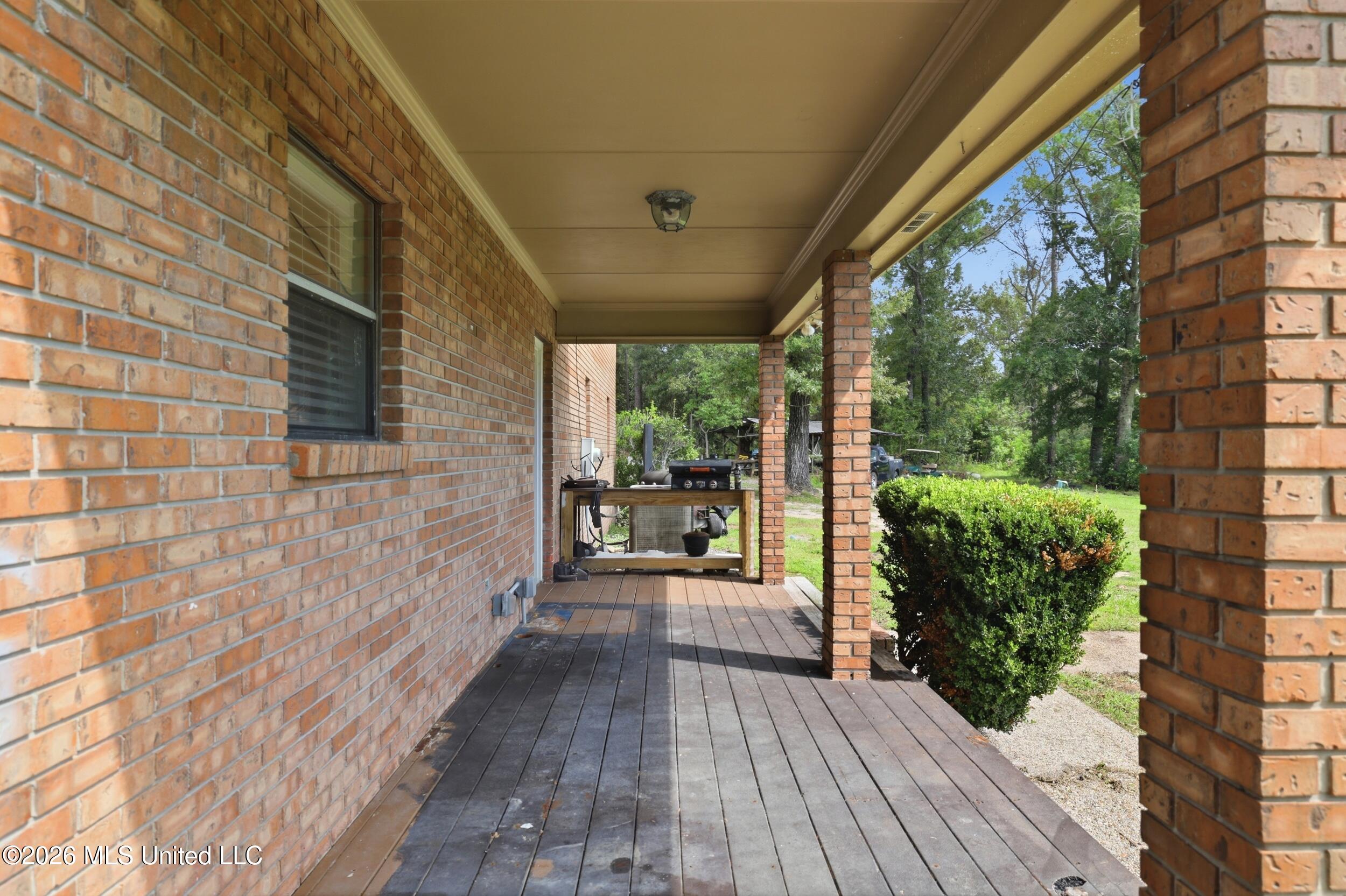 12448 Lorraine Road Biloxi, MS 39532 - Photo 19 of 54 6_r6__6943
