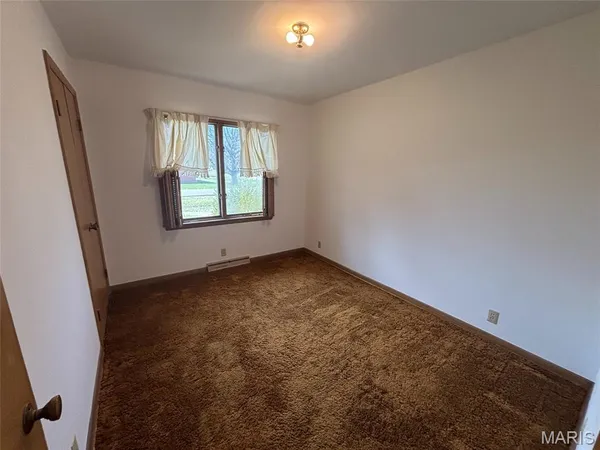 $165,000 | 614 North Oak Street, Vandalia, MO 63382