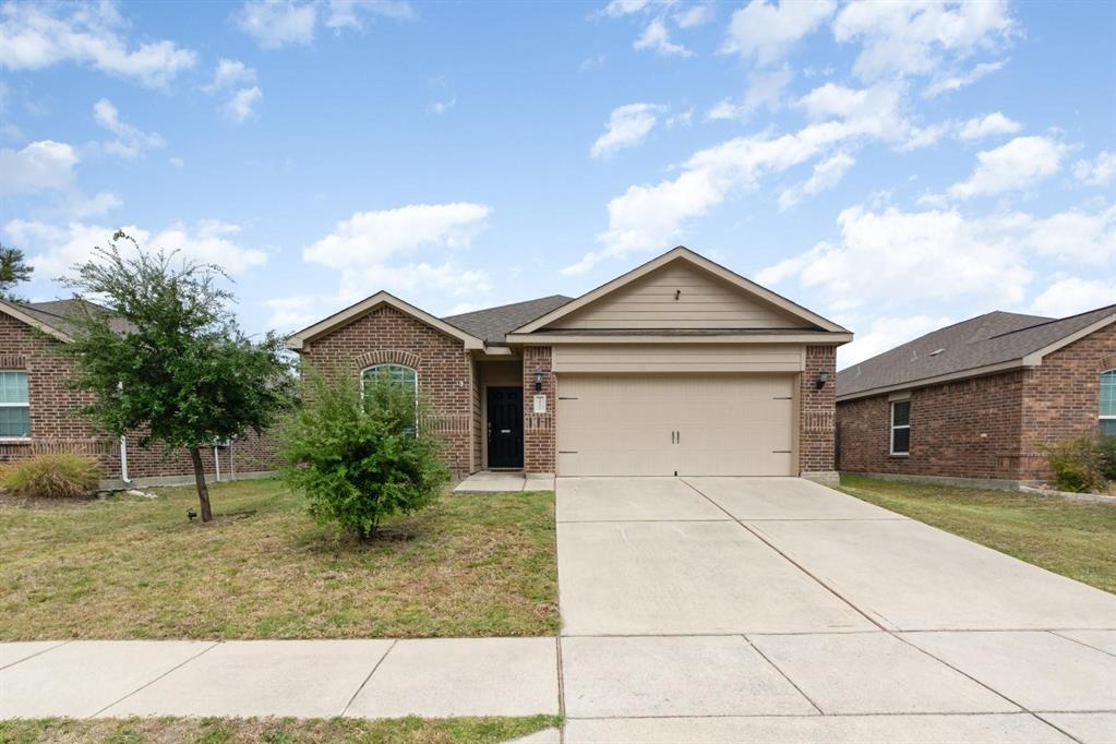 1906 Pilot Point Way Princeton, TX 75407 - Photo 3 of 14