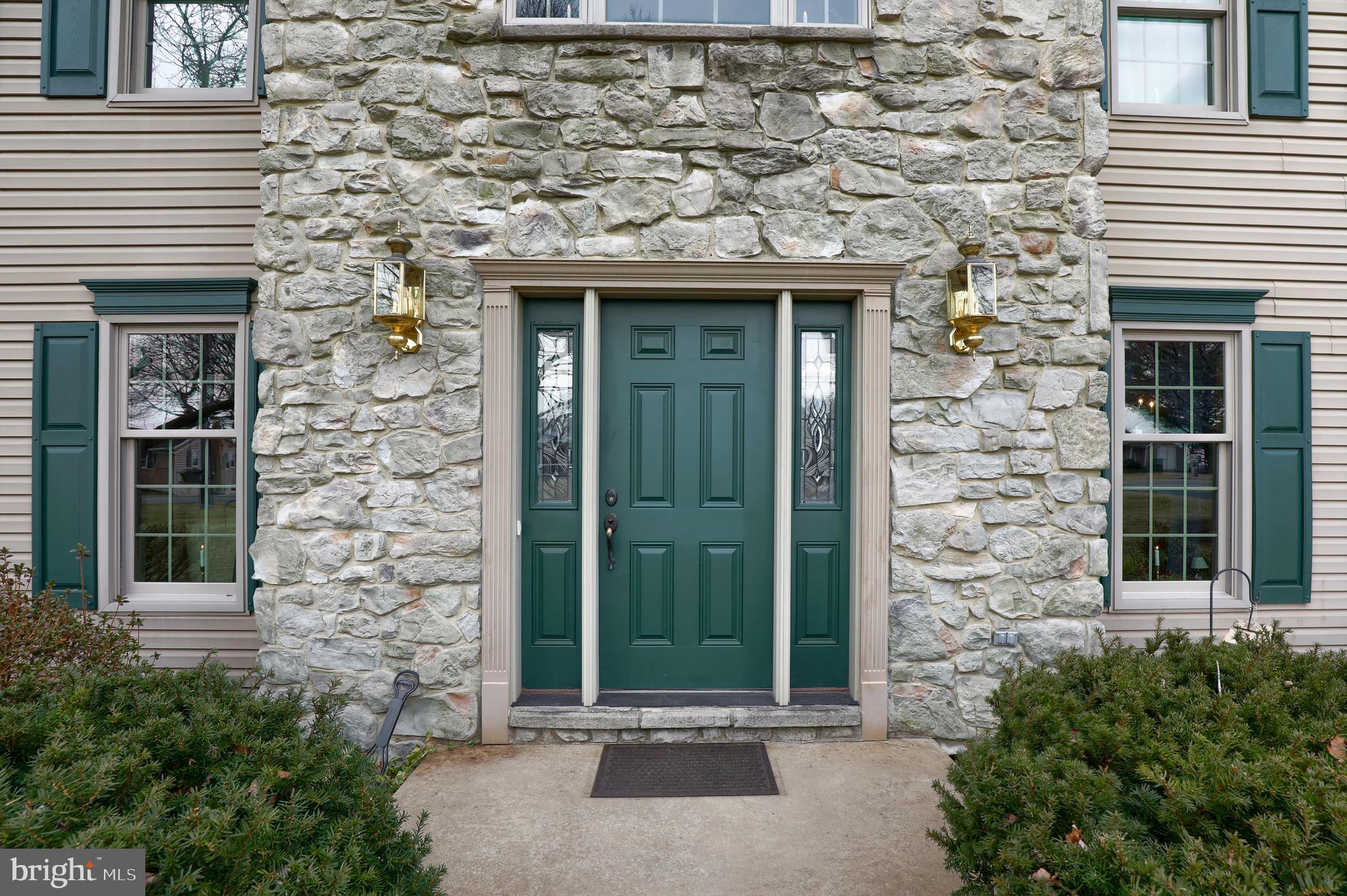 1557 Ridge Road Elizabethtown, PA 17022 - Photo 2 of 43