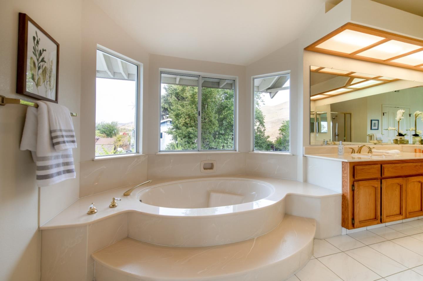 2353 Glenview Drive Milpitas, CA 95035 - Photo 12 of 20 a bathroom with bathtub and window