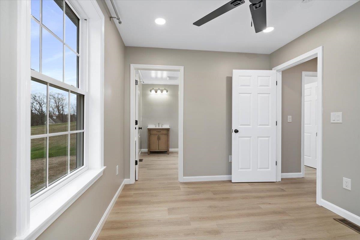 237 Maplewold Road Weare, NH 03281 - Photo 19 of 39