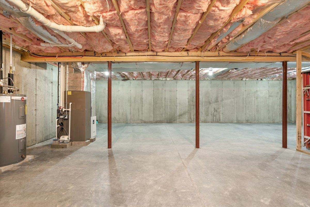 237 Maplewold Road Weare, NH 03281 - Photo 26 of 39