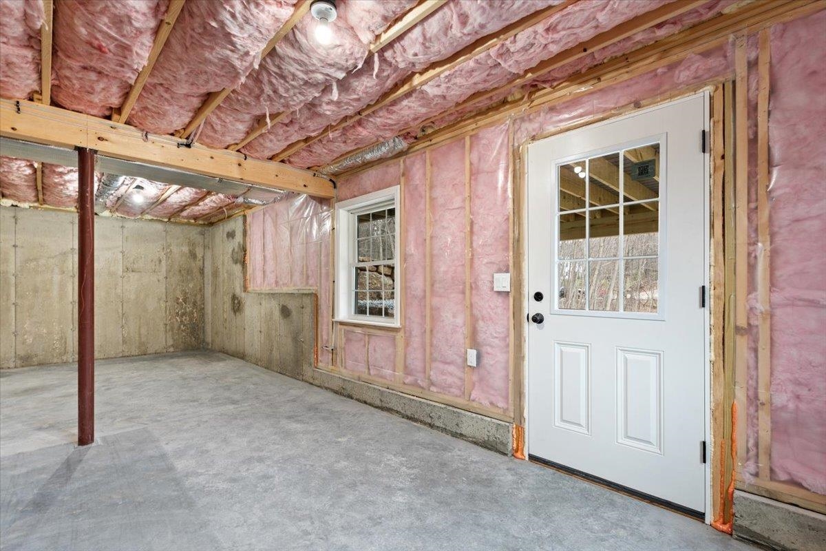 237 Maplewold Road Weare, NH 03281 - Photo 27 of 39