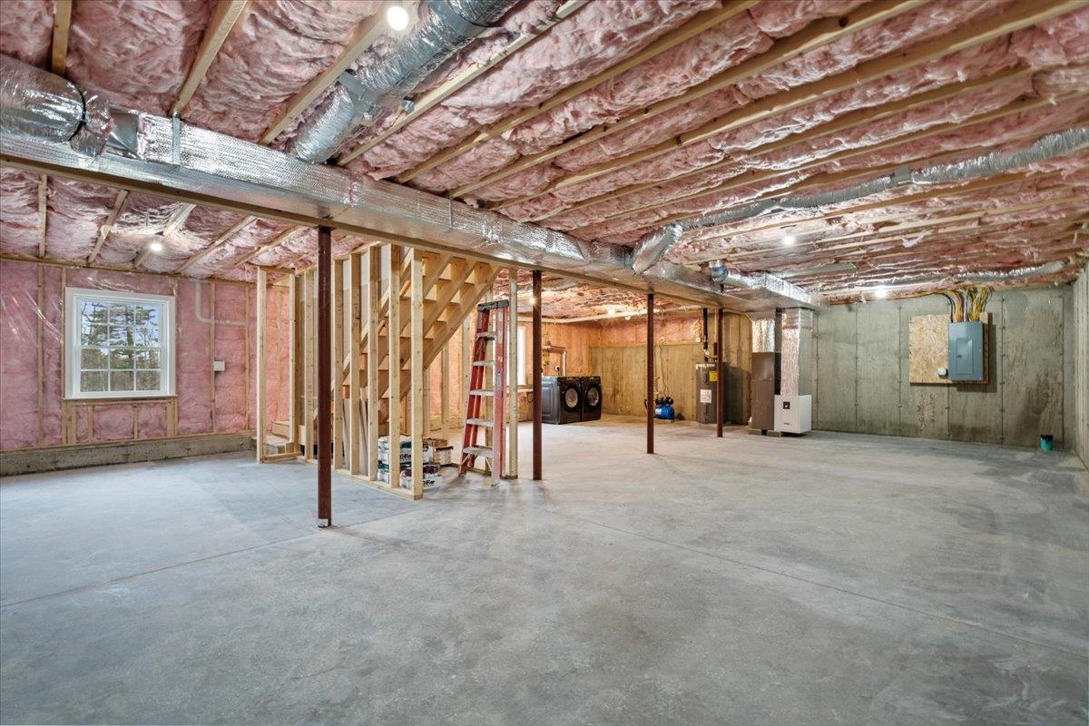 237 Maplewold Road Weare, NH 03281 - Photo 28 of 39