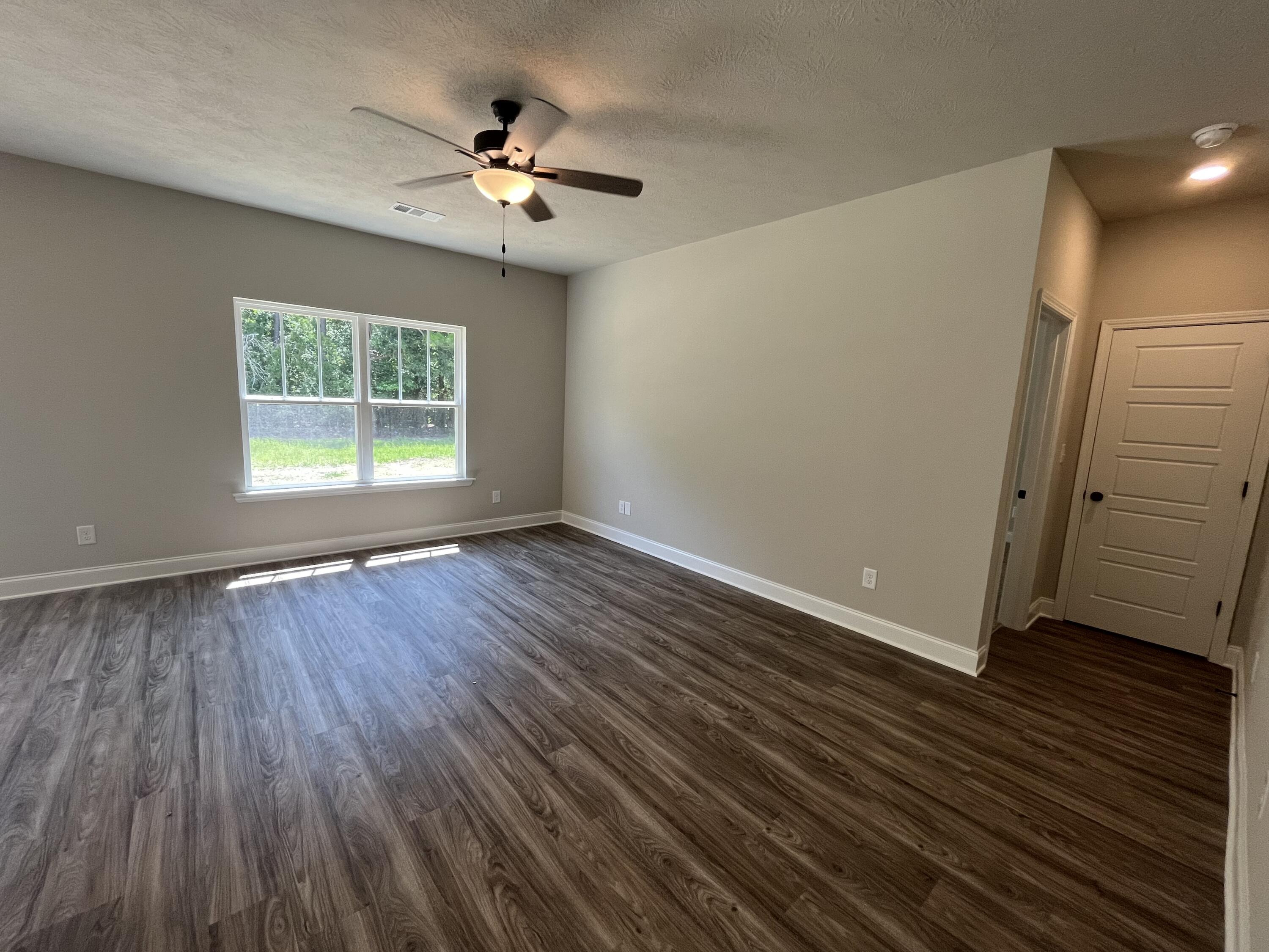 4179 Fringetree Loop New Ellenton, SC 29809 - Photo 2 of 11 IMG_1609