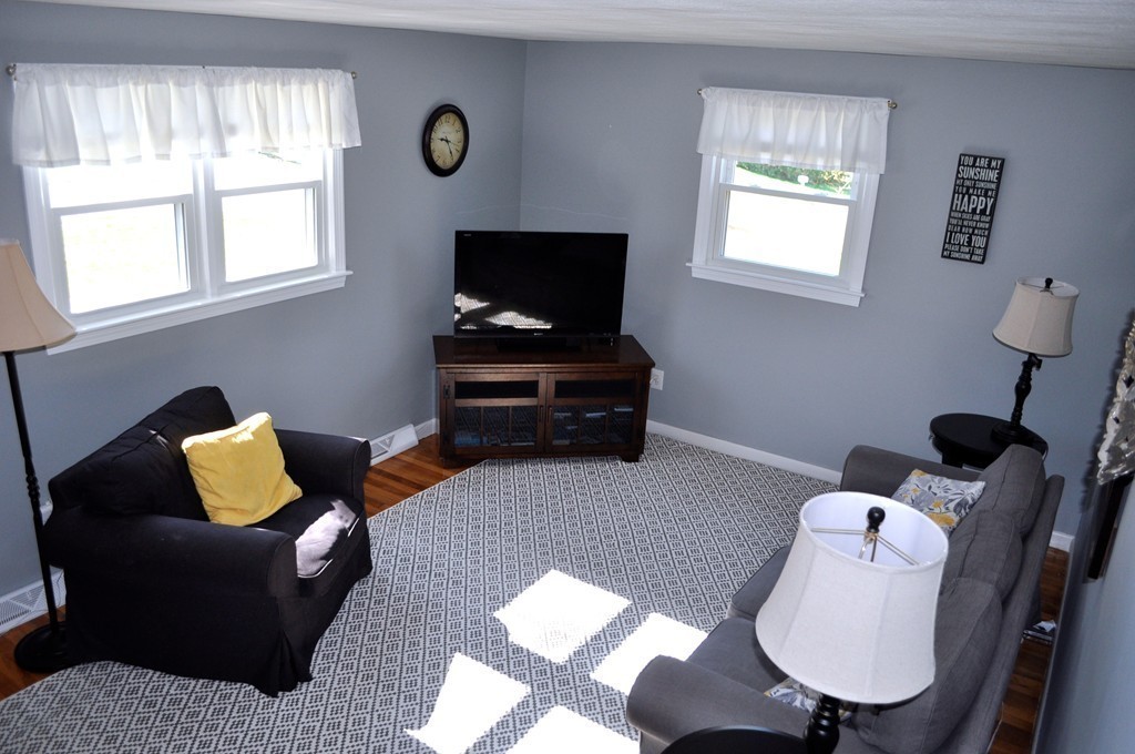 6 Anchorage Road Franklin, MA 02038 - Photo 6 of 24 Gallery Image 6