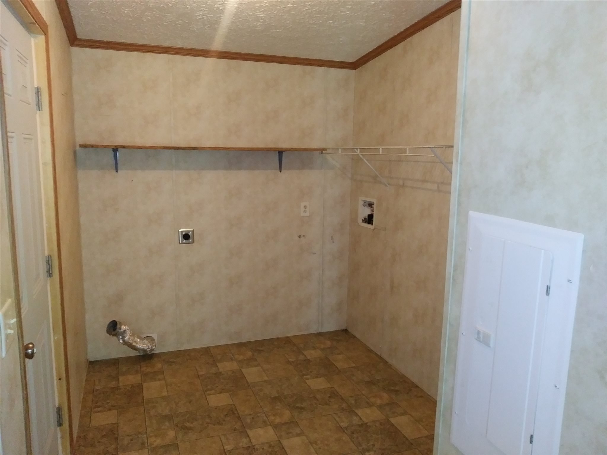 1098 Wesley Chapel Road Mitchell, IN 47446 - Photo 13 of 19