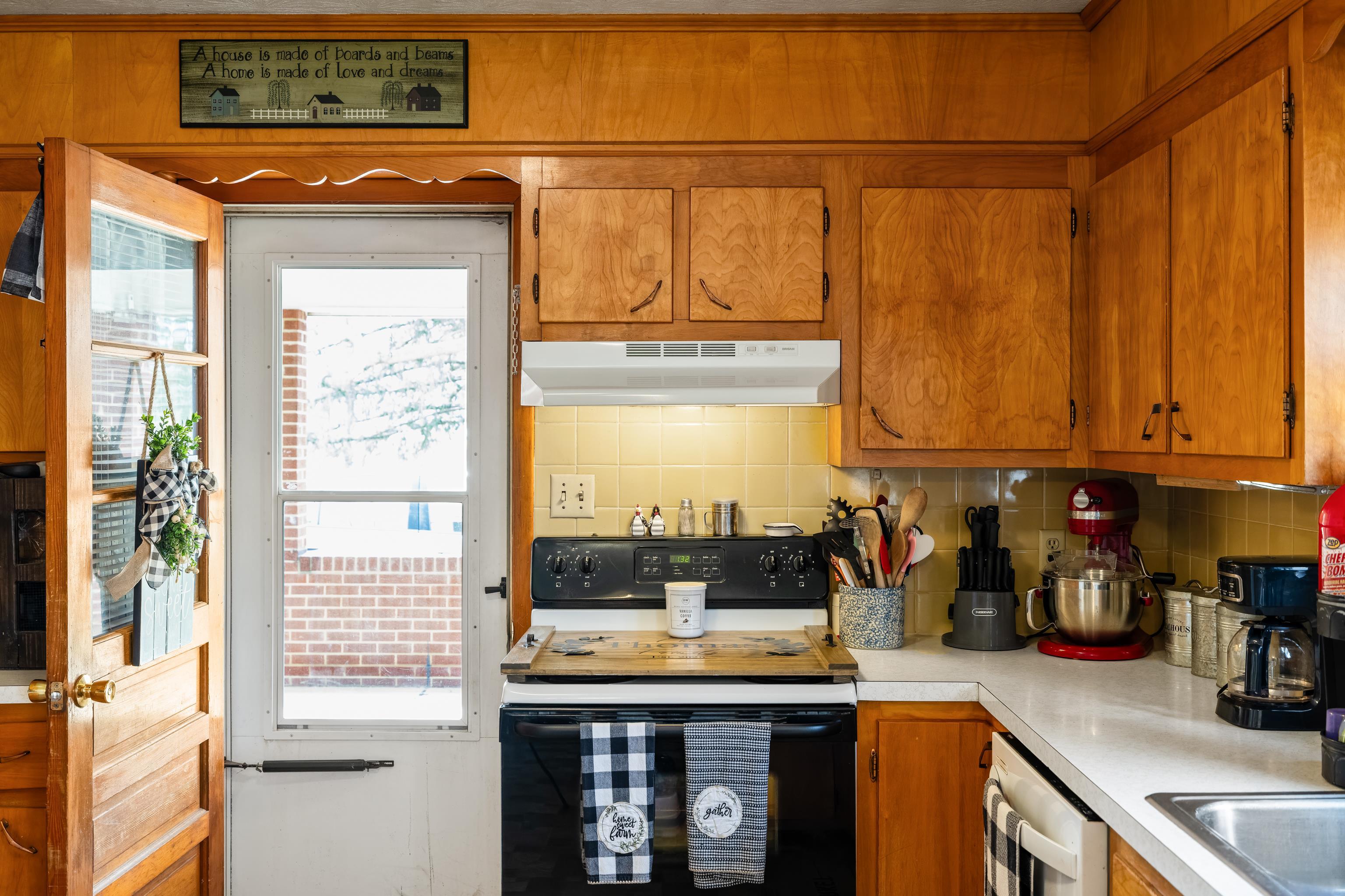 14777 Hopkins Gap Road Fulks Run, VA 22830 - Photo 23 of 65