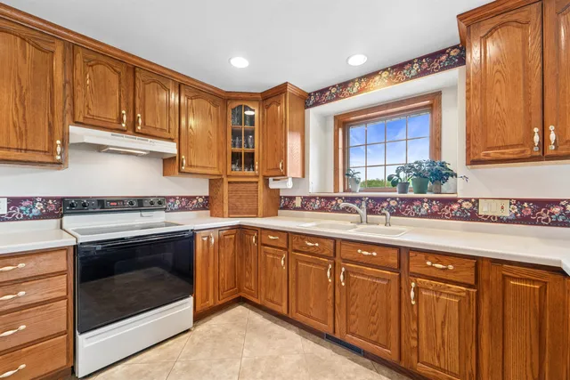 $1,999,000 | N1100 Wood Lane, Pulaski, WI 54162