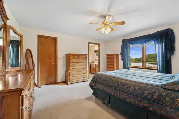 $1,999,000 | N1100 Wood Lane, Pulaski, WI 54162