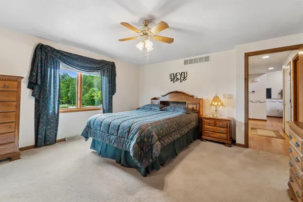 $1,999,000 | N1100 Wood Lane, Pulaski, WI 54162