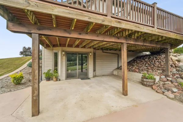 $1,999,000 | N1100 Wood Lane, Pulaski, WI 54162