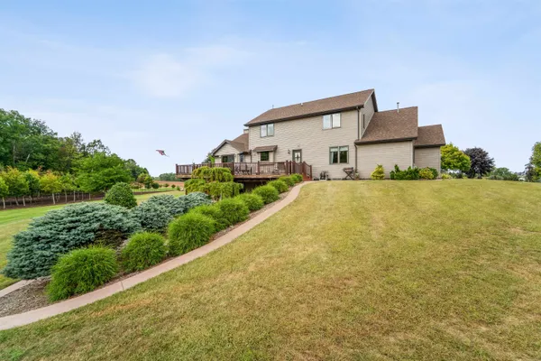 $1,999,000 | N1100 Wood Lane, Pulaski, WI 54162