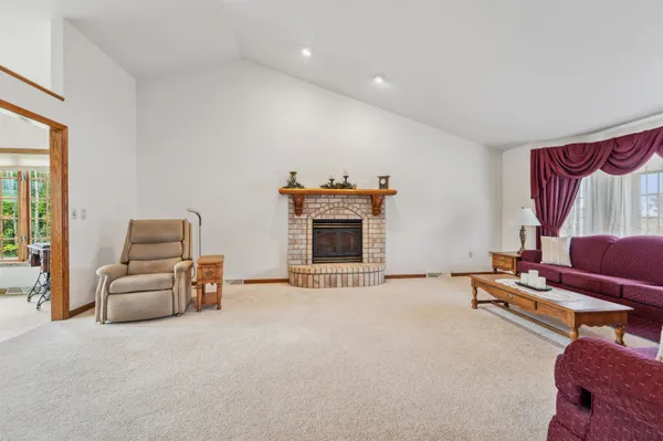 $1,999,000 | N1100 Wood Lane, Pulaski, WI 54162