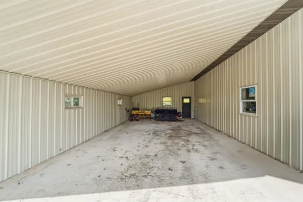 $1,999,000 | N1100 Wood Lane, Pulaski, WI 54162