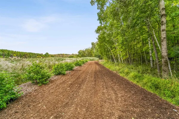 $1,999,000 | N1100 Wood Lane, Pulaski, WI 54162