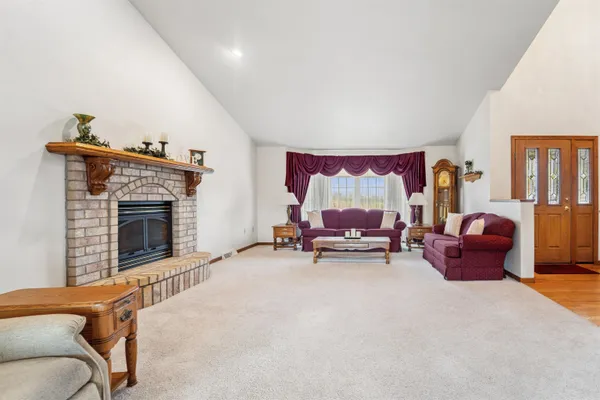 $1,999,000 | N1100 Wood Lane, Pulaski, WI 54162