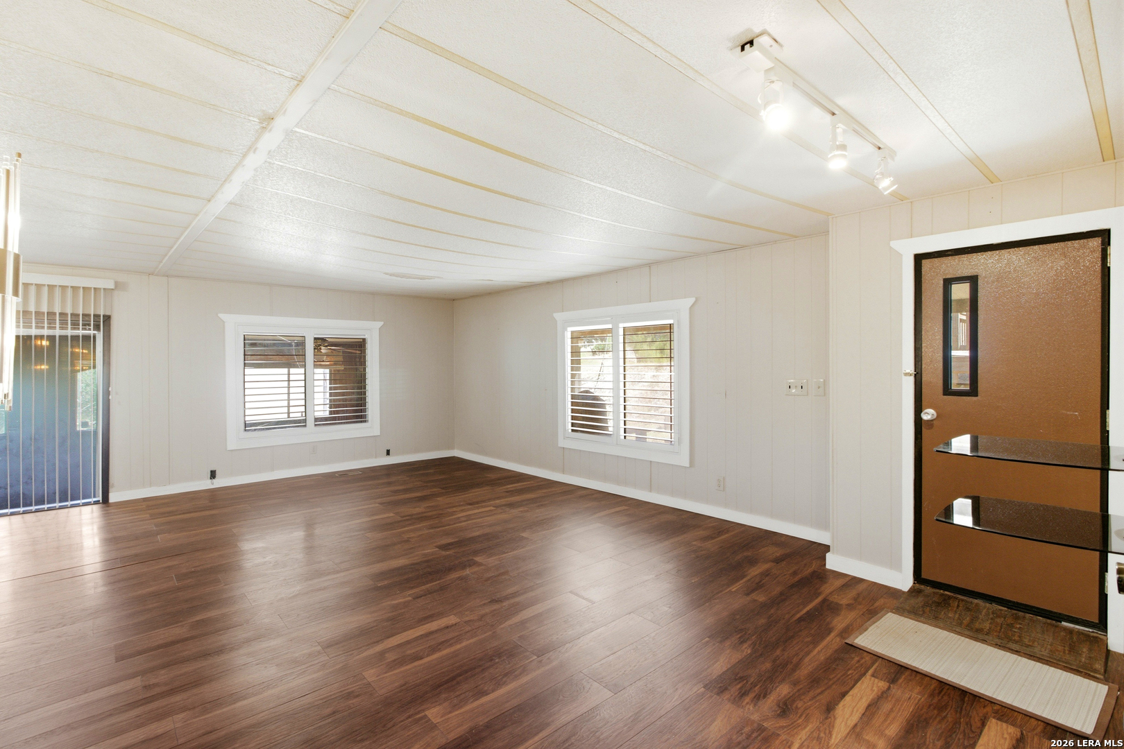 1501 Spring Road Pipe Creek, TX 78063 - Photo 23 of 68 Gallery Image 23