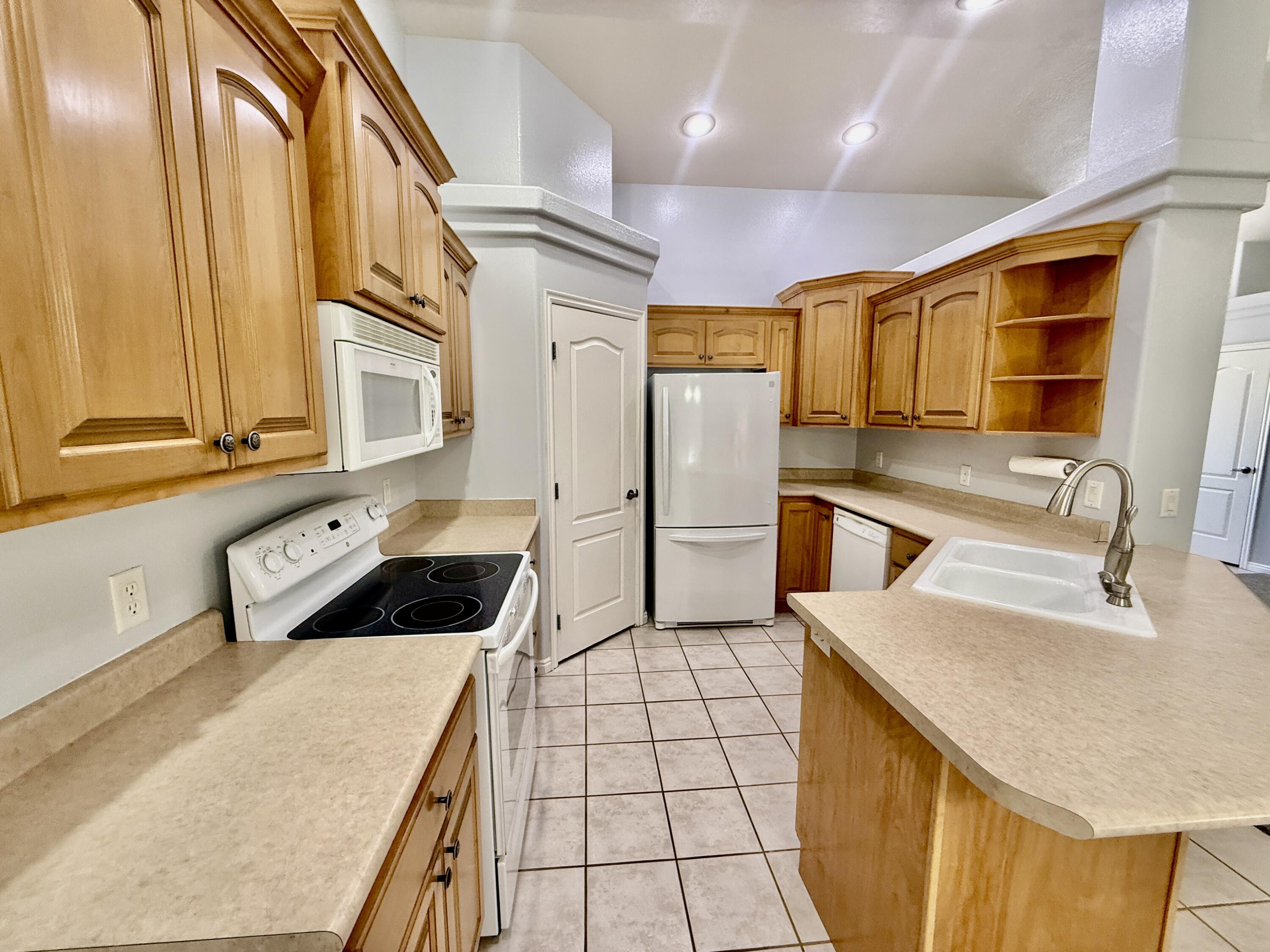199 West 2025 South, Unit 38 St. George, UT 84770 - Photo 8 of 19 IMG_4032