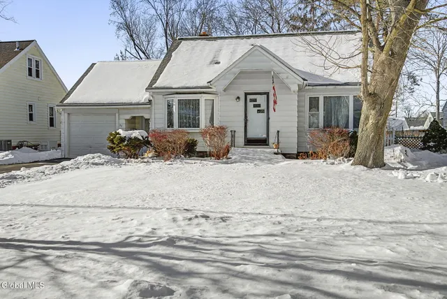 $255,000 | 36 Marion Boulevard, Glenville, NY 12302